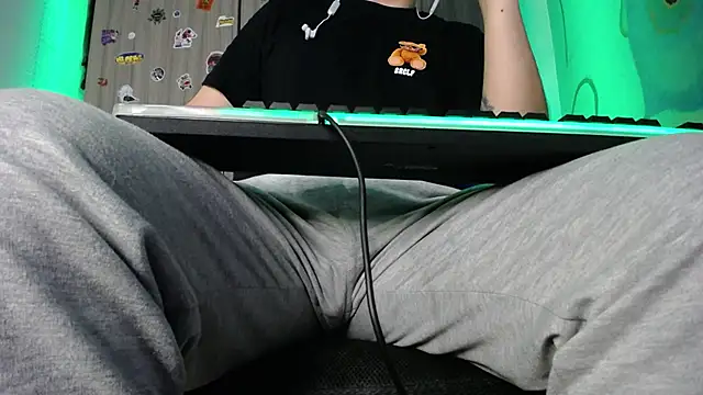 zacwatson  online show from January 14, 2:43 pm