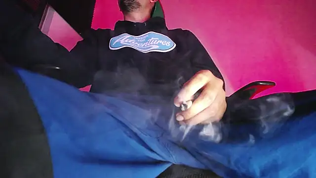 zacwatson  online show from January 13, 2:17 am