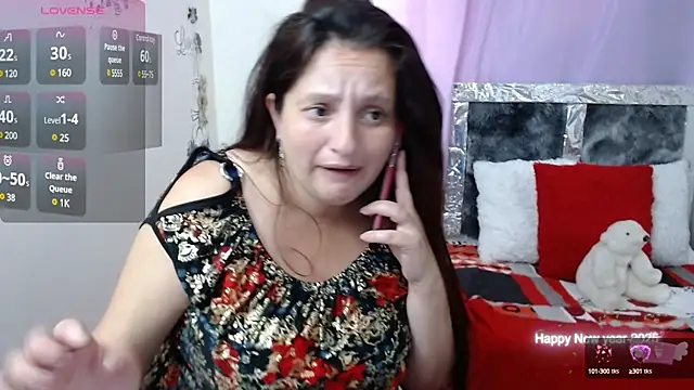Snapshot of CristialJones_ chatting on March 5, 1:28 pm CristialJones online show from March 5, 1:28 pm