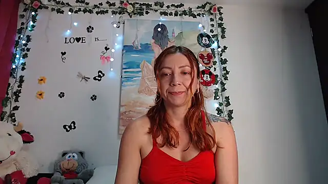 malusexy33 online show from January 18, 4:48 am