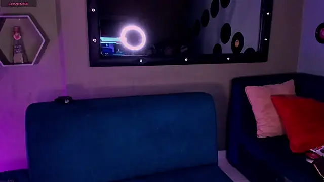 Sussy Bell01 online show from February 13, 7:31 pm