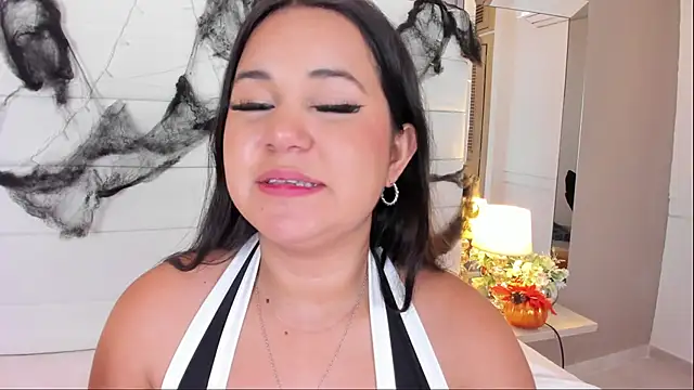 Lilly 2809  online show from October 21, 4:46 am