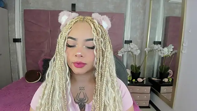 conny  curly online show from December 19, 1:29 pm