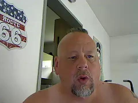 Snapshot of pimmelmann3 chatting on May 30, 9:39 am pimmelmann3 online show from May 30, 9:39 am