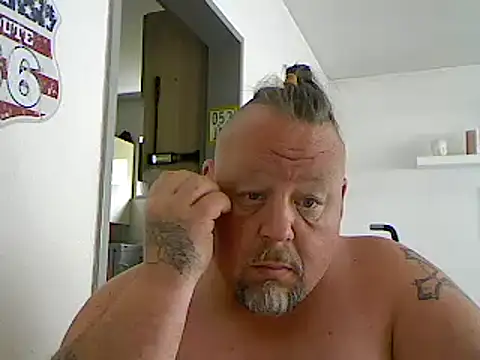 Snapshot of pimmelmann3 chatting on May 31, 8:43 am pimmelmann3 online show from May 31, 8:43 am