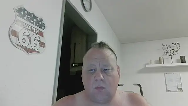 Snapshot of pimmelmann3 chatting on June 11, 9:13 pm pimmelmann3 online show from June 11, 9:13 pm