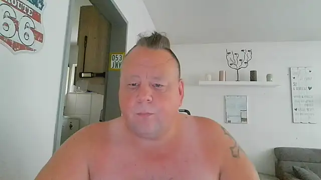 Snapshot of pimmelmann3 chatting on June 12, 10:25 am pimmelmann3 online show from June 12, 10:25 am