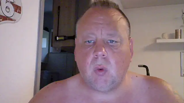 Snapshot of pimmelmann3 chatting on June 15, 7:16 pm pimmelmann3 online show from June 15, 7:16 pm