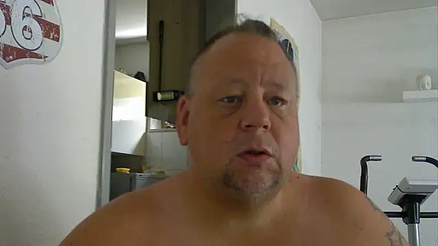 Snapshot of pimmelmann3 chatting on June 22, 8:33 am pimmelmann3 online show from June 22, 8:33 am