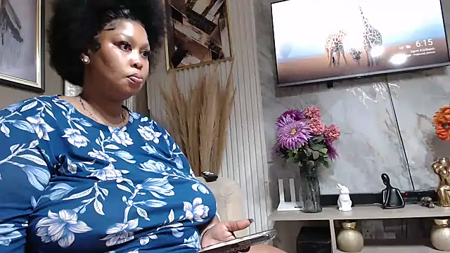 ThickyMinajxx online show from March 24, 4:17 am