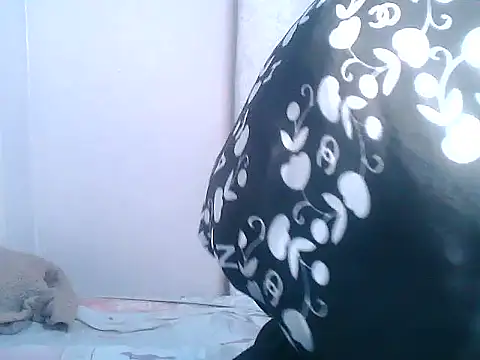 SexxyTerry online show from October 3, 2:25 pm