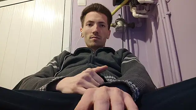  Hocthus  online show from February 3, 5:35 pm