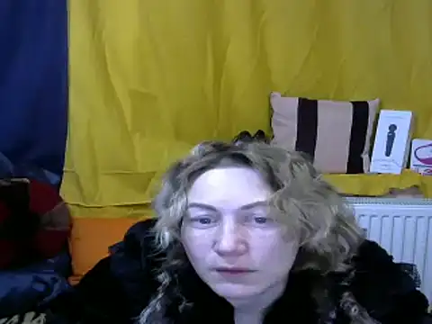 Snapshot of wLESLYMOSw chatting on January 17, 9:17 am wLESLYMOSw online show from January 17, 9:17 am