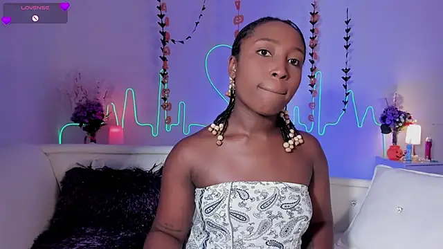 EmmaSanzz  online show from October 16, 11:22 am