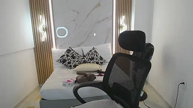 Mariana Rojas online show from March 28, 6:02 am