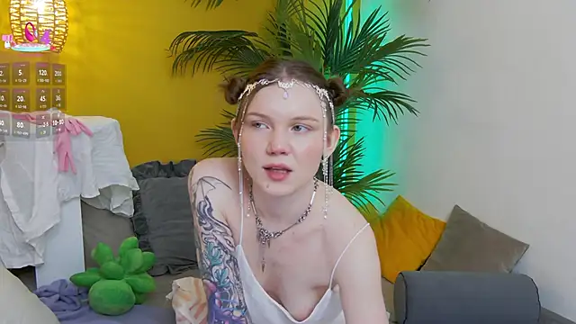 lessysweety online show from February 9, 3:10 am