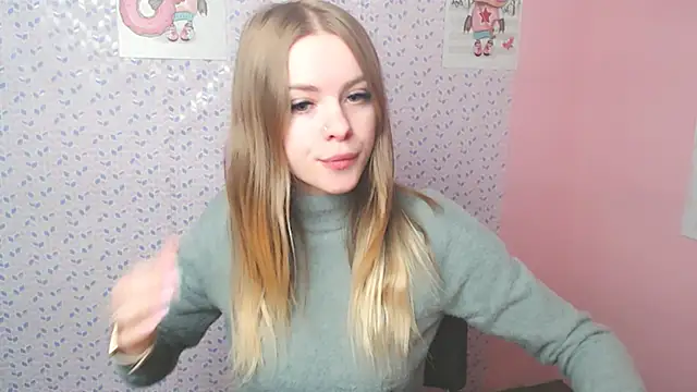 Snapshot of AliceFlirtt_ chatting on December 6, 1:55 pm AliceFlirtt online show from December 6, 1:55 pm