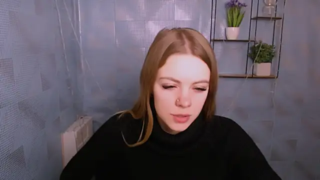 Snapshot of AliceFlirtt_ chatting on December 28, 10:58 am AliceFlirtt online show from December 28, 10:58 am