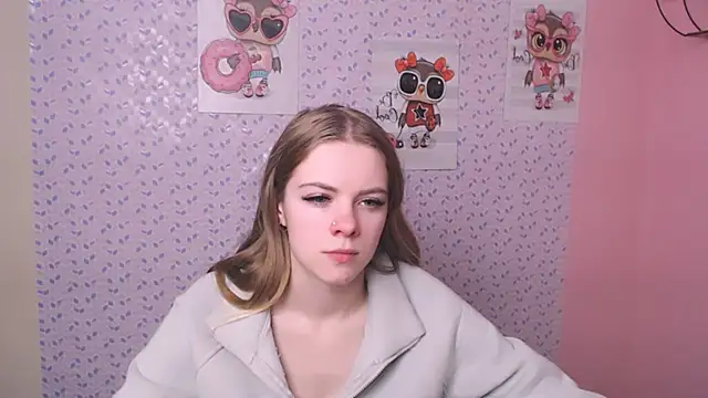 Snapshot of AliceFlirtt_ chatting on January 13, 1:49 pm AliceFlirtt online show from January 13, 1:49 pm