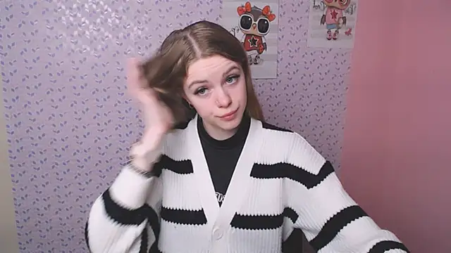 Snapshot of AliceFlirtt_ chatting on January 20, 8:41 am AliceFlirtt online show from January 20, 8:41 am