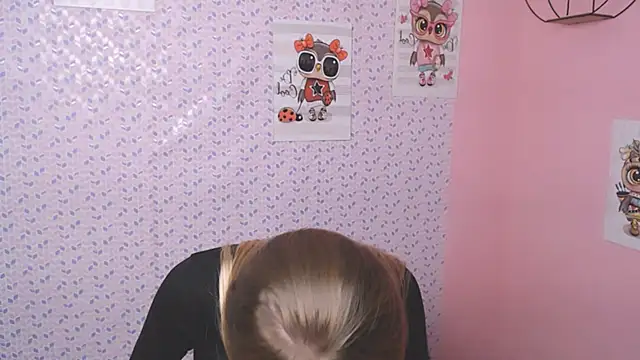 Snapshot of AliceFlirtt_ chatting on January 22, 2:03 pm AliceFlirtt online show from January 22, 2:03 pm