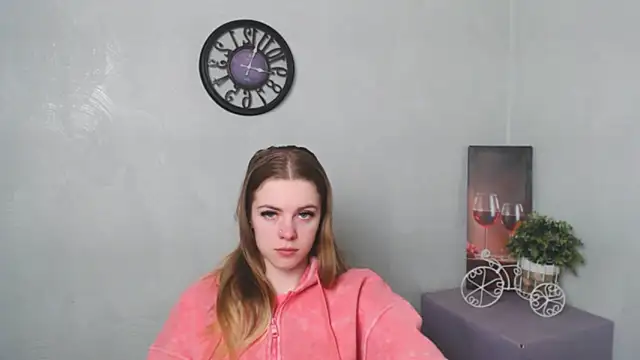 Snapshot of AliceFlirtt_ chatting on February 11, 2:46 pm AliceFlirtt online show from February 11, 2:46 pm