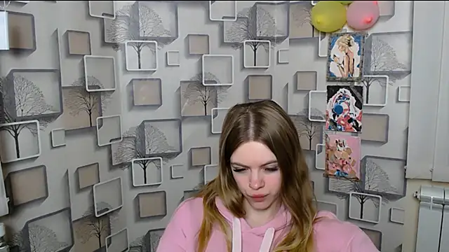Snapshot of AliceFlirtt_ chatting on March 3, 11:44 am AliceFlirtt online show from March 3, 11:44 am