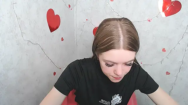 Snapshot of AliceFlirtt_ chatting on March 20, 11:05 am AliceFlirtt online show from March 20, 11:05 am