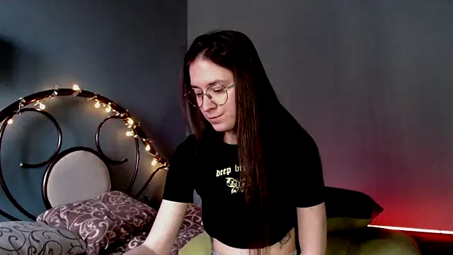 wow  kelly online show from February 19, 1:28 pm