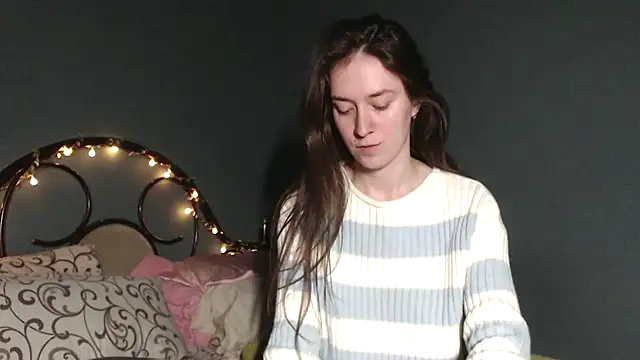 Snapshot of wow__kelly chatting on March 1, 3:47 pm wow kelly online show from March 1, 3:47 pm