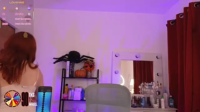 LilyVelvett online show from September 12, 5:40 am