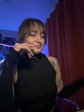 Snapshot of Dooubletroublee chatting on October 26, 7:42 pm Dooubletroublee online show from October 26, 7:42 pm