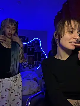 Snapshot of Dooubletroublee chatting on November 8, 10:30 pm Dooubletroublee online show from November 8, 10:30 pm