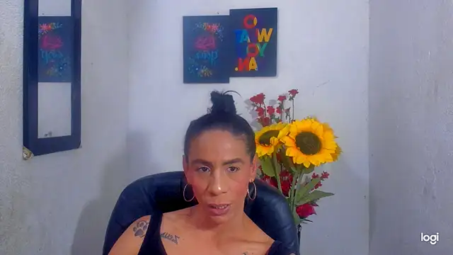 Snapshot of juanblakbigcock chatting on September 23, 5:49 pm juanblakbigcock online show from September 23, 5:49 pm