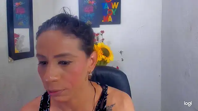 Snapshot of juanblakbigcock chatting on October 11, 7:01 pm juanblakbigcock online show from October 11, 7:01 pm