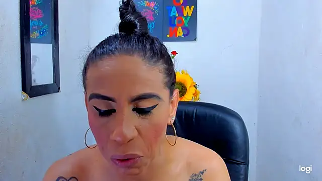 juanblakbigcock online show from November 21, 3:54 pm