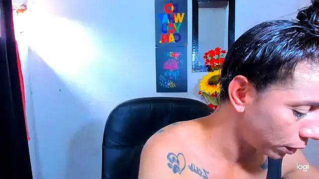 juanblakbigcock online show from February 18, 8:05 pm