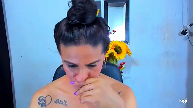 juanblakbigcock online show from March 21, 3:55 am