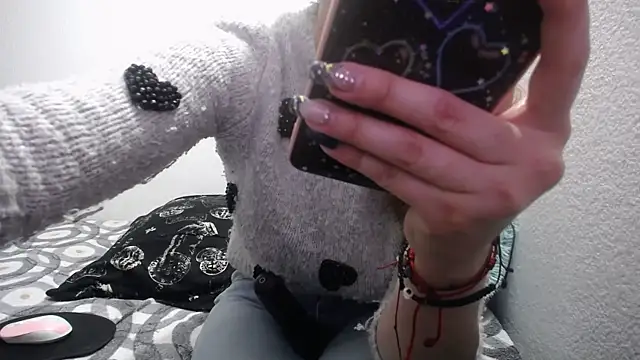 Snapshot of Luna_girlhot_ chatting on February 11, 7:38 pm Luna girlhot online show from February 11, 7:38 pm