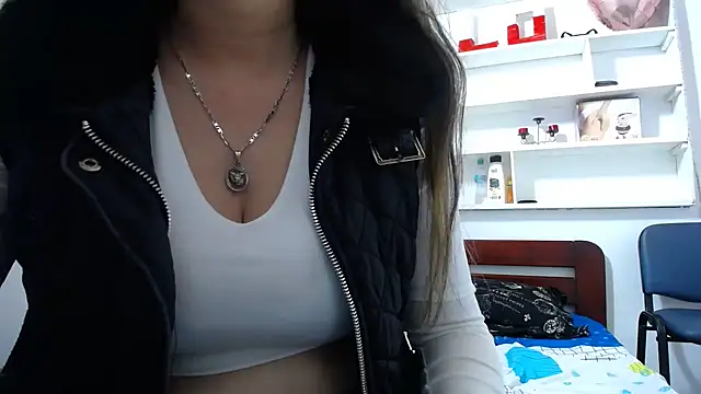 Snapshot of Luna_girlhot_ chatting on February 1, 6:28 pm Luna girlhot online show from February 1, 6:28 pm