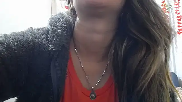 Snapshot of Luna_girlhot_ chatting on February 5, 4:44 pm Luna girlhot online show from February 5, 4:44 pm