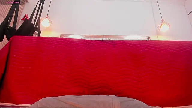 PittAndLunaa online show from January 19, 1:22 pm