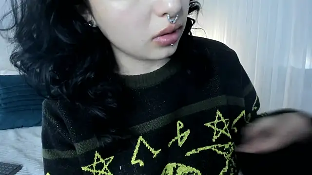 Adeelinee online show from March 11, 11:04 pm