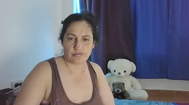Snapshot of ximenajimenez chatting on January 6, 9:22 pm ximenajimenez online show from January 6, 9:22 pm