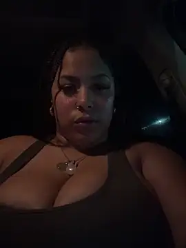 lovelymyah online show from February 9, 6:33 am