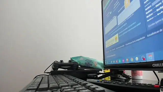 samantha  wilson online show from December 22, 3:09 pm