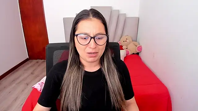 samantha  wilson online show from April 13, 4:12 pm