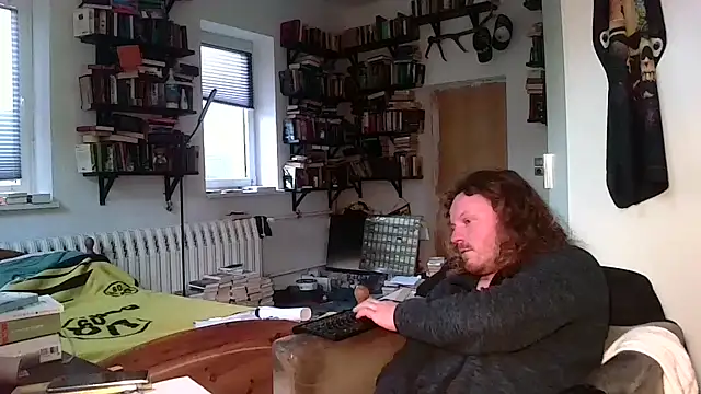 sunr1sa online show from December 18, 7:25 am