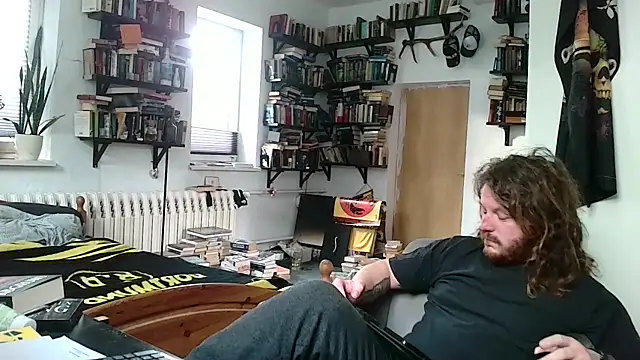 Snapshot of sunr1sa chatting on February 7, 8:29 am sunr1sa online show from February 7, 8:29 am