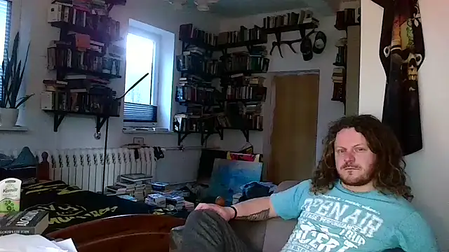 Snapshot of sunr1sa chatting on February 16, 4:14 pm sunr1sa online show from February 16, 4:14 pm